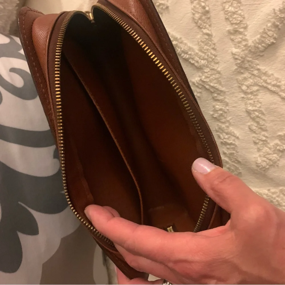 Louis Vuitton Orsay Clutch - Picture 7 of 13